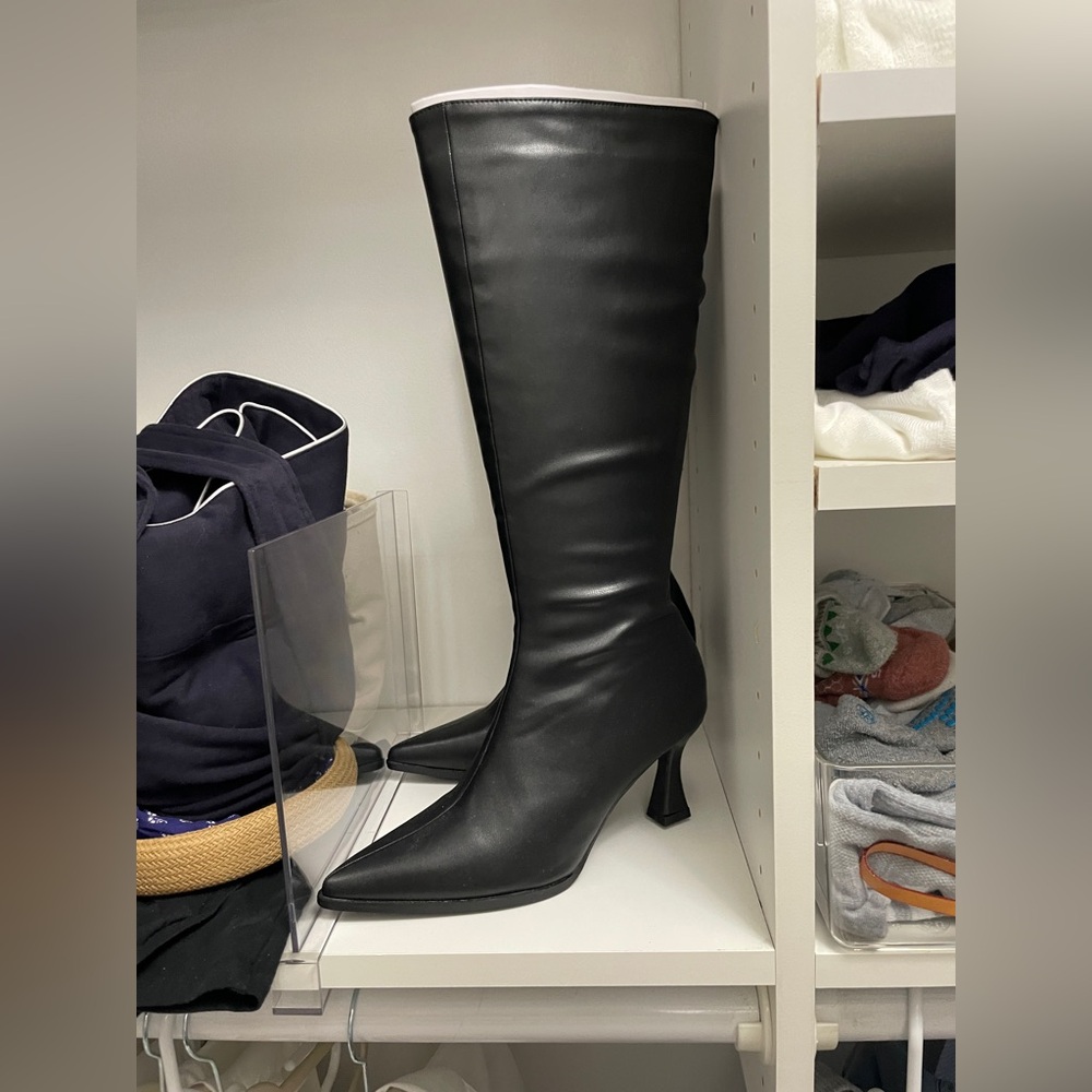 Womens black boots with small kitten heel
